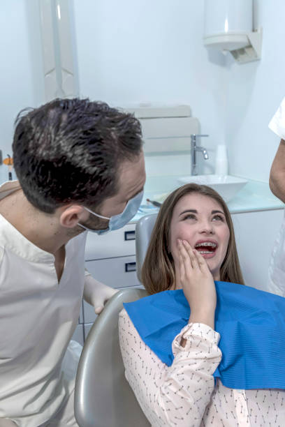 Best Emergency Cosmetic Dentistry (e.g., broken veneers) in Worth, IL